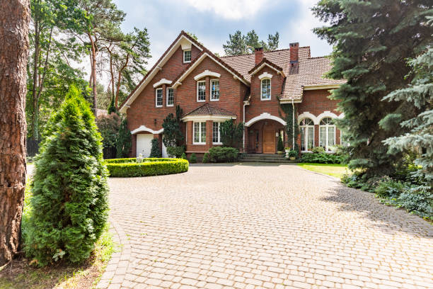 Reasons to Select Us for Your Driveway Paving Requirements in Desoto Lakes, FL